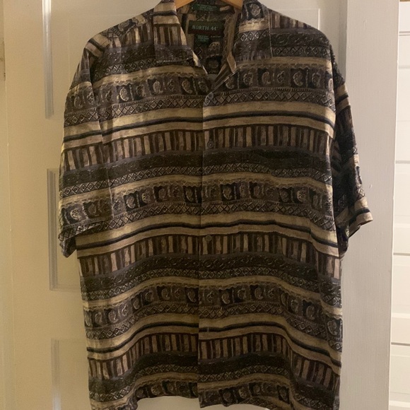 This is an EUC men’s silk shirt - Picture 1 of 5